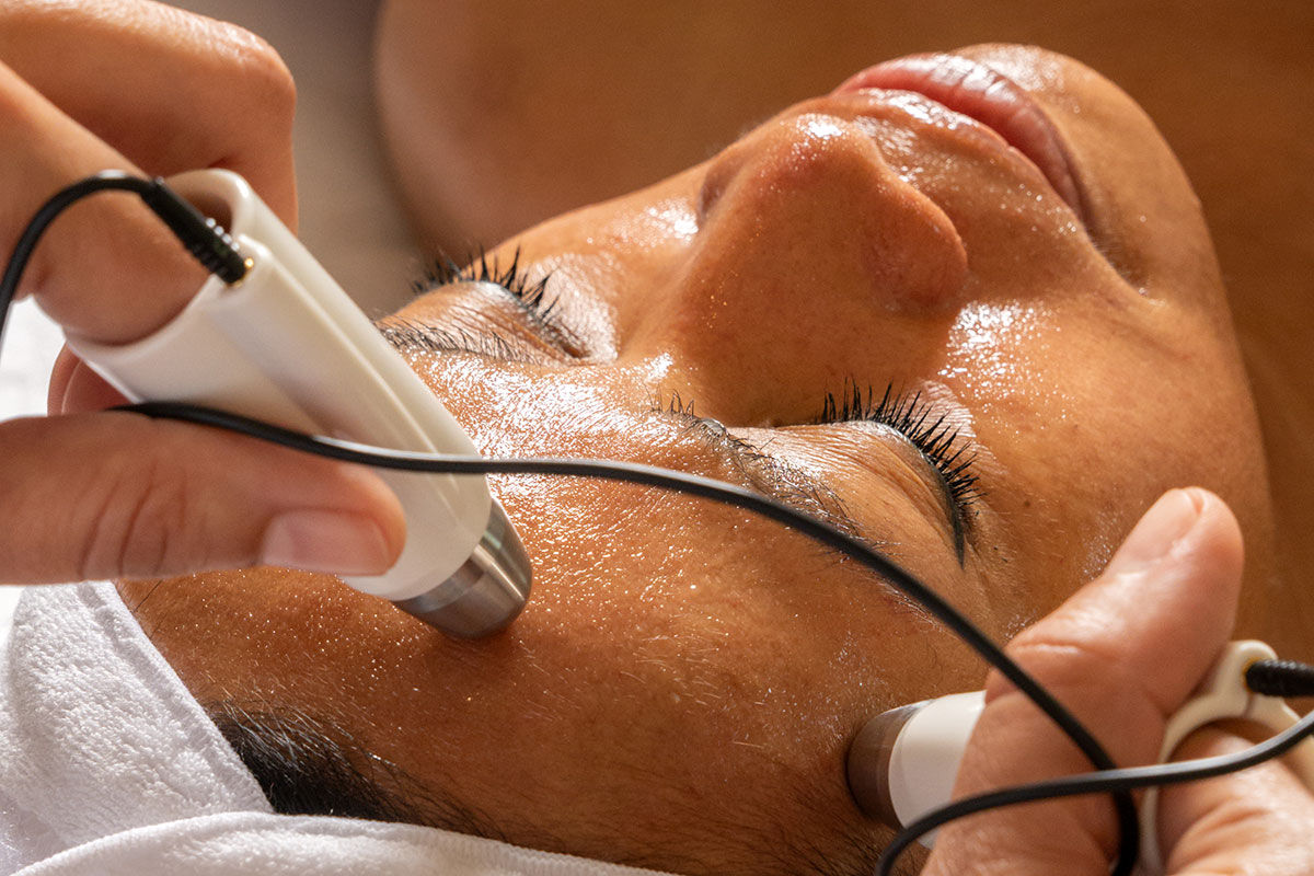 Brightening facial treatment Bangkok